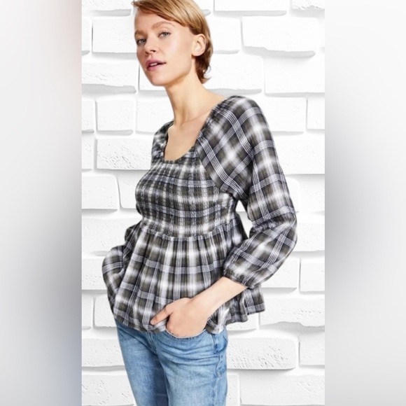 Tommy Jeans Womens Size Medium Plaid Peplum Smocked Top •Scoop Neck Long Sleeves - Picture 1 of 16